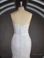 Trumpet/Mermaid Sweetheart Court Train Tulle Wedding Dresses with Appliques Lace