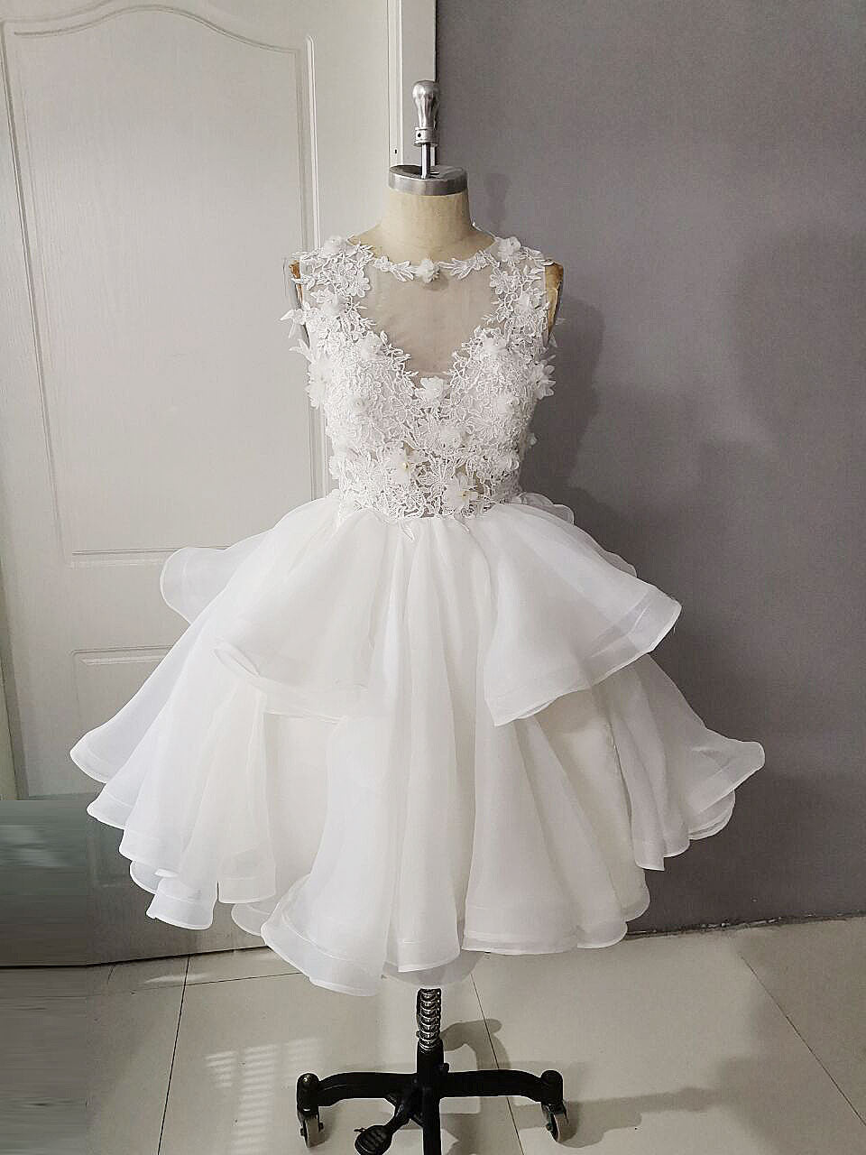 White Round Neck Tulle Lace Short Prom Dress, Puffy White Lace Homecoming Dress